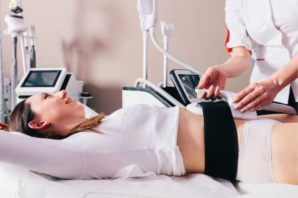 woman having body sculpting to help improve her body image and her mental health Northwood